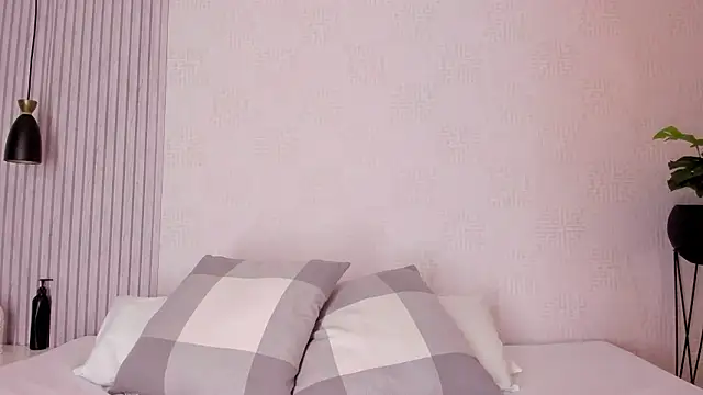 Snapshot of ManuelaMontes_ chatting on March 2026 11:38:01 AM ManuelaMontes online show from March 2026 11:38:01 AM