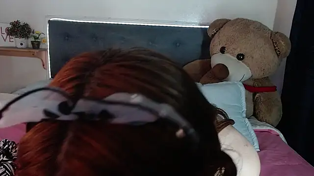 Snapshot of Celeste__London chatting on April 2026 02:39:02 PM Celeste London online show from April 2026 02:39:02 PM