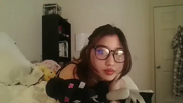 Snapshot of Silverbabyyy2007 chatting on March 2026 04:23:01 AM Silverbabyyy2007 online show from March 2026 04:23:01 AM