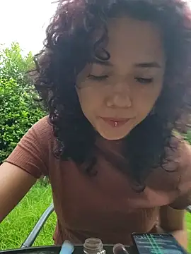 Snapshot of Isabella_Stark chatting on April 2026 11:45:02 AM Isabella Stark online show from April 2026 11:45:02 AM