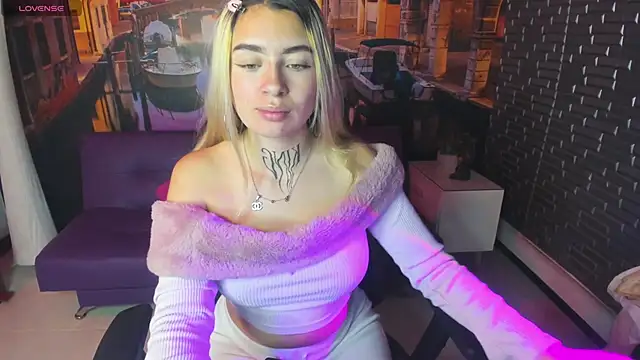 Snapshot of Tamaraa_velez chatting on March 2026 09:08:01 PM Tamaraa velez online show from March 2026 09:08:01 PM