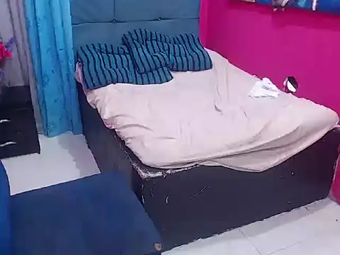 Snapshot of hotsex_couple chatting on March 2026 02:04:02 AM hotsex couple online show from March 2026 02:04:02 AM