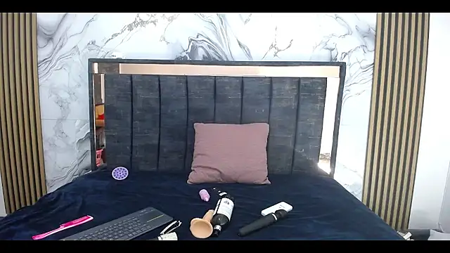 Snapshot of Mohana_girls_sexy chatting on April 2026 04:02:02 AM Mohana girls sexy online show from April 2026 04:02:02 AM