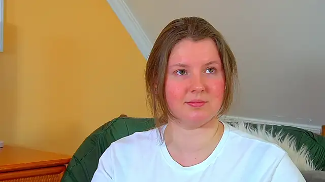 Snapshot of MelodyMoores chatting on March 2026 08:19:01 AM MelodyMoores online show from March 2026 08:19:01 AM