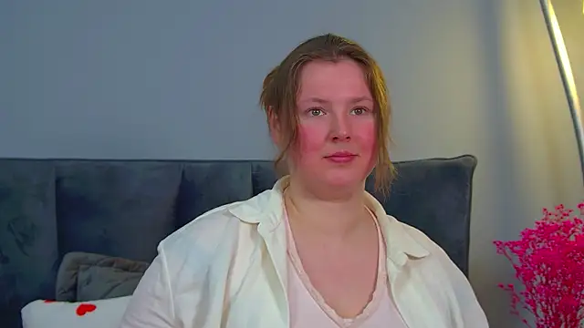 Snapshot of MelodyMoores chatting on April 2026 06:55:02 AM MelodyMoores online show from April 2026 06:55:02 AM