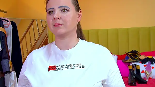 Snapshot of MelodyMoores chatting on April 2026 01:41:02 PM MelodyMoores online show from April 2026 01:41:02 PM