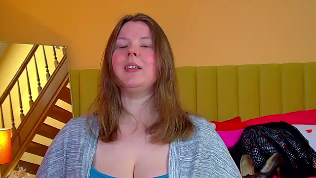 Snapshot of MelodyMoores chatting on April 2026 06:44:01 AM MelodyMoores online show from April 2026 06:44:01 AM