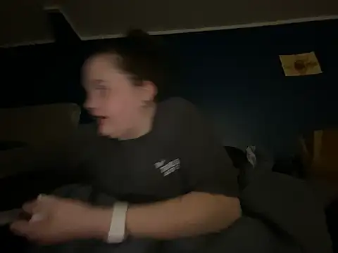 Snapshot of highimmaryjane chatting on April 2026 12:32:01 AM highimmaryjane online show from April 2026 12:32:01 AM