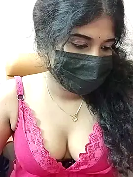 Sunitha28 online show from April 2026 07:58:01 PM