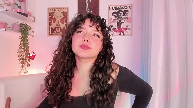 Snapshot of Ally_belle chatting on May 2026 12:16:01 AM Ally belle online show from May 2026 12:16:01 AM