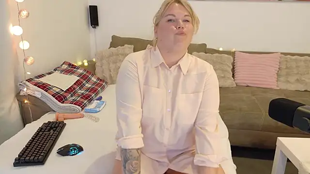 Jolina Juice online show from April 2026 05:51:02 AM