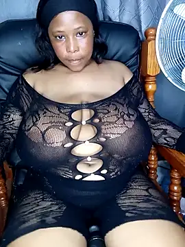 Snapshot of mimi_passion24 chatting on March 2026 06:18:01 AM mimi passion24 online show from March 2026 06:18:01 AM