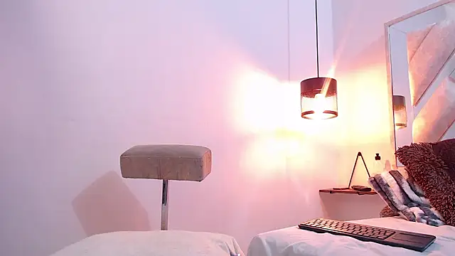 Snapshot of Sussana_Wild chatting on March 2026 03:04:02 PM Sussana Wild online show from March 2026 03:04:02 PM