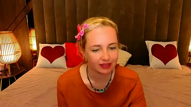 Snapshot of Alaska_Si chatting on April 2026 01:19:01 PM Alaska Si online show from April 2026 01:19:01 PM