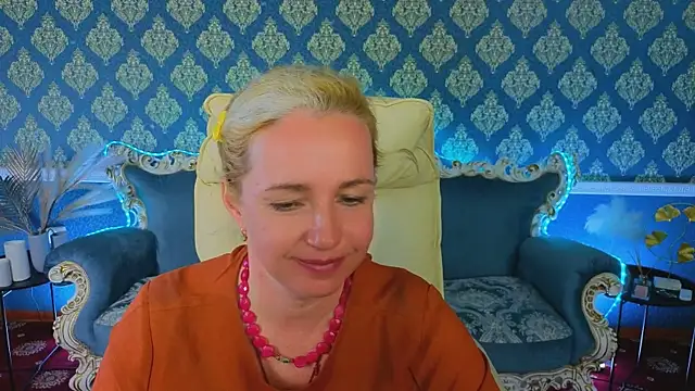 Snapshot of Alaska_Si chatting on April 2026 12:31:01 PM Alaska Si online show from April 2026 12:31:01 PM