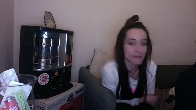 Snapshot of chiara-mario chatting on March 2026 04:46:01 PM chiara-mario online show from March 2026 04:46:01 PM