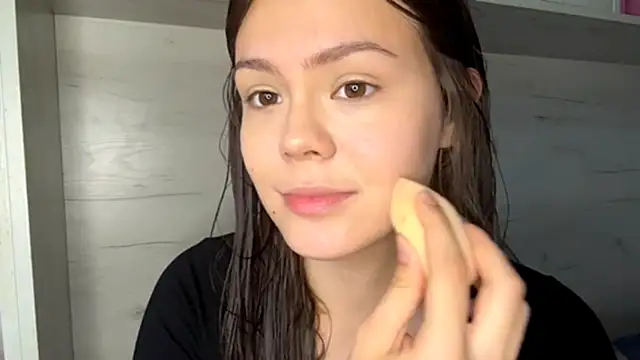 Snapshot of BlinkingDross chatting on April 2026 10:05:01 AM BlinkingDross online show from April 2026 10:05:01 AM