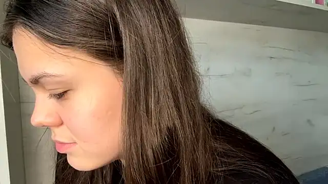 Snapshot of BlinkingDross chatting on April 2026 10:18:01 AM BlinkingDross online show from April 2026 10:18:01 AM