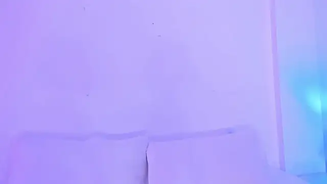 Eve-01 online show from May 2026 08:28:02 PM