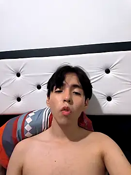 Snapshot of Lucca__555 chatting on March 2026 02:15:02 AM Lucca 555 online show from March 2026 02:15:02 AM