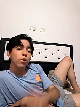 Snapshot of Lucca__555 chatting on March 2026 02:02:02 AM Lucca 555 online show from March 2026 02:02:02 AM