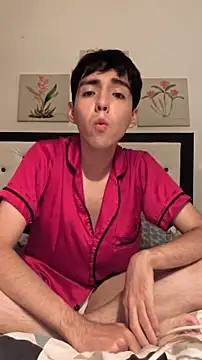 Snapshot of Lucca__555 chatting on April 2026 10:43:02 PM Lucca 555 online show from April 2026 10:43:02 PM