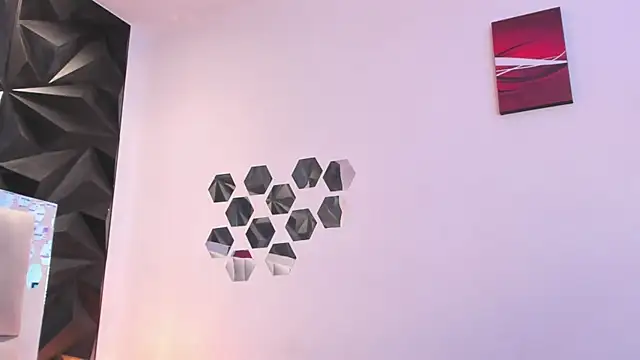 Snapshot of Katijis chatting on April 2026 06:52:01 PM Katijis online show from April 2026 06:52:01 PM