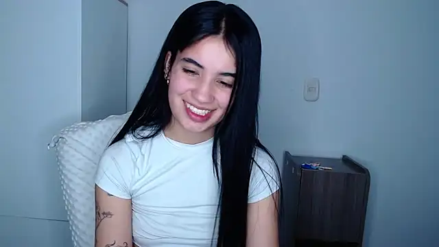 Lucy engel online show from April 2026 02:24:02 AM