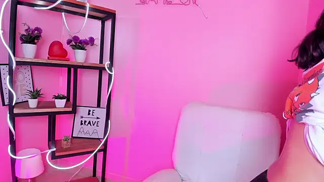 Snapshot of Nami_Velle chatting on April 2026 01:01:01 PM Nami Velle online show from April 2026 01:01:01 PM