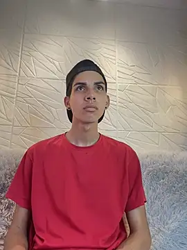 Snapshot of dave_925_ chatting on March 2026 05:27:02 PM dave 925 online show from March 2026 05:27:02 PM