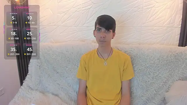 Snapshot of dave_925_ chatting on March 2026 06:13:02 PM dave 925 online show from March 2026 06:13:02 PM