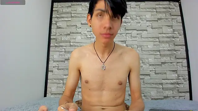 Snapshot of dave_925_ chatting on April 2026 05:52:02 PM dave 925 online show from April 2026 05:52:02 PM