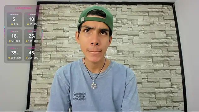 Snapshot of dave_925_ chatting on April 2026 04:38:02 PM dave 925 online show from April 2026 04:38:02 PM