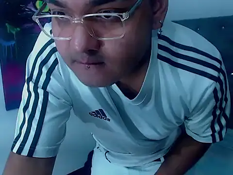 Snapshot of XNoahDeepThroatX chatting on March 2026 05:02:02 AM XNoahDeepThroatX online show from March 2026 05:02:02 AM