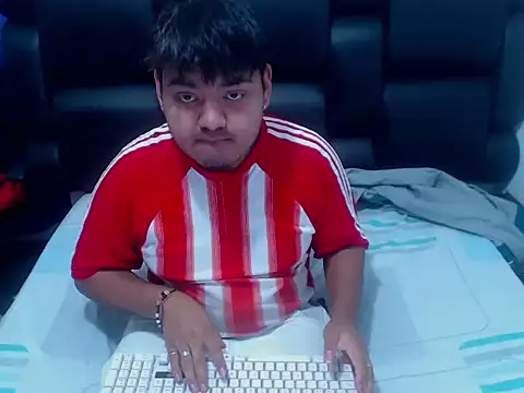 Snapshot of XNoahDeepThroatX chatting on March 2026 03:50:01 AM XNoahDeepThroatX online show from March 2026 03:50:01 AM