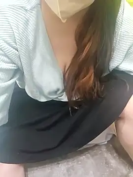 Snapshot of ayumidesu chatting on April 2026 01:44:01 AM ayumidesu online show from April 2026 01:44:01 AM