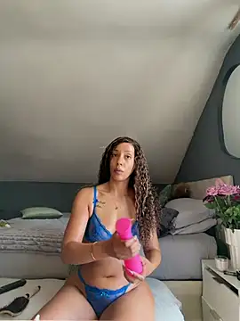 Snapshot of Saskia_xx chatting on June 2026 09:23:01 AM Saskia xx online show from June 2026 09:23:01 AM