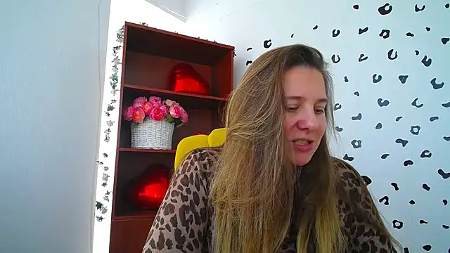 Snapshot of Nionelly chatting on March 2026 09:38:01 AM Nionelly online show from March 2026 09:38:01 AM