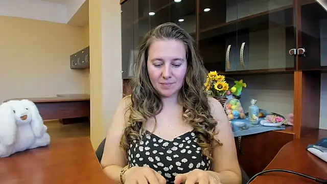 Snapshot of Nionelly chatting on April 2026 10:34:01 AM Nionelly online show from April 2026 10:34:01 AM