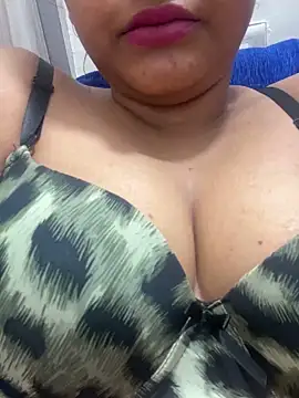 Snapshot of munni-munni6767 chatting on April 2026 06:39:01 PM munni-munni6767 online show from April 2026 06:39:01 PM