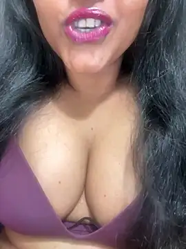 Snapshot of munni-munni6767 chatting on April 2026 05:50:02 PM munni-munni6767 online show from April 2026 05:50:02 PM