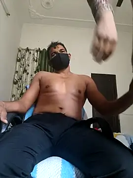 Snapshot of Itz_ishu chatting on March 2026 04:18:01 AM Itz ishu online show from March 2026 04:18:01 AM