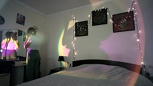 Snapshot of Milk_shakeee chatting on March 2026 05:34:01 AM Milk shakeee online show from March 2026 05:34:01 AM