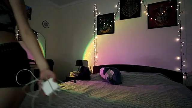 Snapshot of Milk_shakeee chatting on March 2026 06:30:02 AM Milk shakeee online show from March 2026 06:30:02 AM