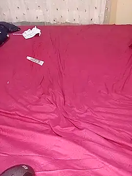 Snapshot of ndivhuwomuleya chatting on April 2026 09:18:01 AM ndivhuwomuleya online show from April 2026 09:18:01 AM