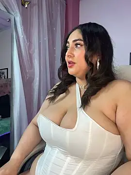 Snapshot of Selenee23 chatting on April 2026 11:34:01 AM Selenee23 online show from April 2026 11:34:01 AM