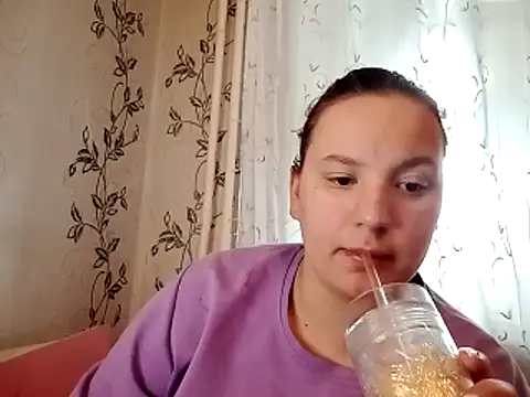 Snapshot of symmetryinvoid chatting on April 2026 04:12:01 AM symmetryinvoid online show from April 2026 04:12:01 AM