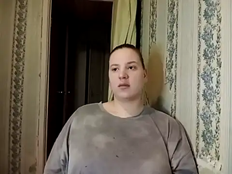 Snapshot of symmetryinvoid chatting on April 2026 06:35:01 PM symmetryinvoid online show from April 2026 06:35:01 PM