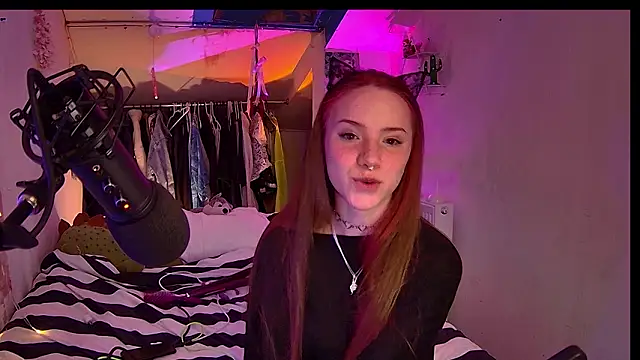 Snapshot of Ameliamoooon chatting on March 2026 07:46:02 PM Ameliamoooon online show from March 2026 07:46:02 PM