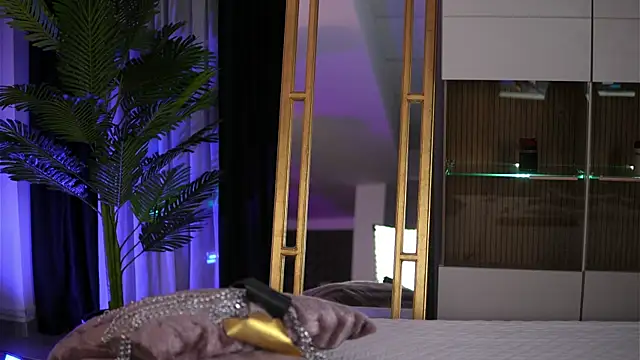 Snapshot of RubyConner chatting on April 2026 08:12:02 PM RubyConner online show from April 2026 08:12:02 PM